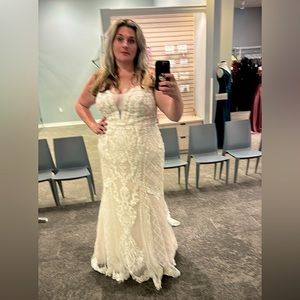 Oleg Cassini sweetheart neckline champagne and ivory wedding gown